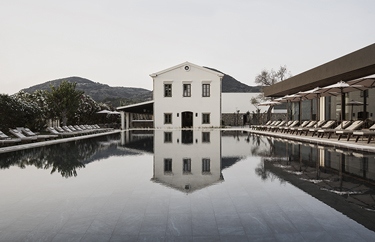 THE OLIVAR SUITES